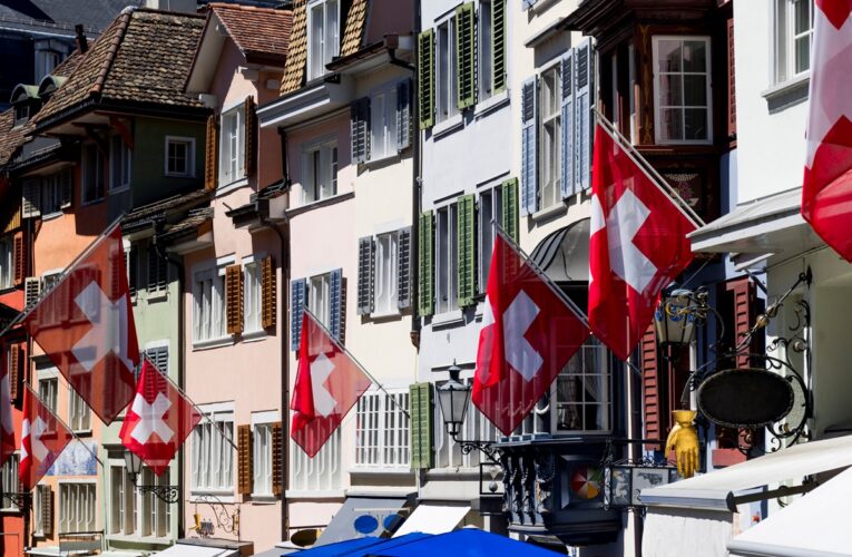 У Швейцарії пропонують скасувати захист для українських біженців