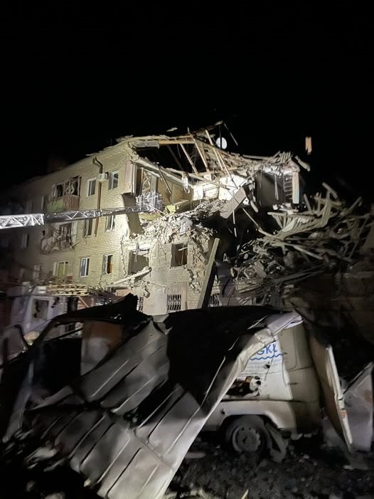 Новини України - Удар по Краматорську: під завалами будинку перебувають люди