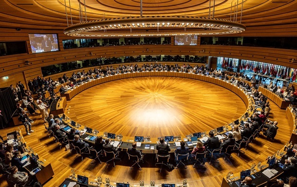 Новини світу - Угоду про спецтрибунал для РФ підпишуть 25 червня - нардеп