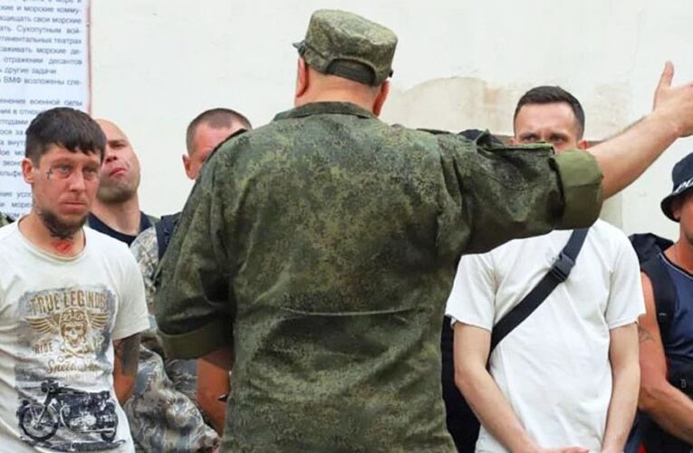 Україна дарує РФ свято “першого мільйону”: чи піде Путін на мобілізацію