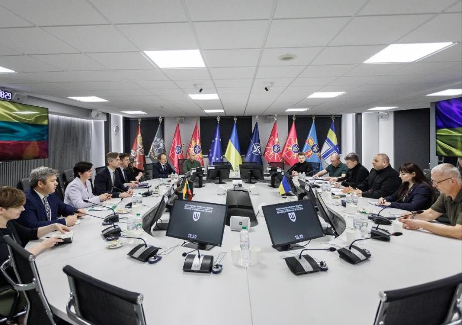 Новини України - Умєров провів зустріч з главою МЗС Литви