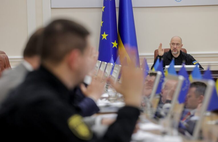 Уряд виділив на виплати за програмою Національний кешбек 2,4 млрд грн