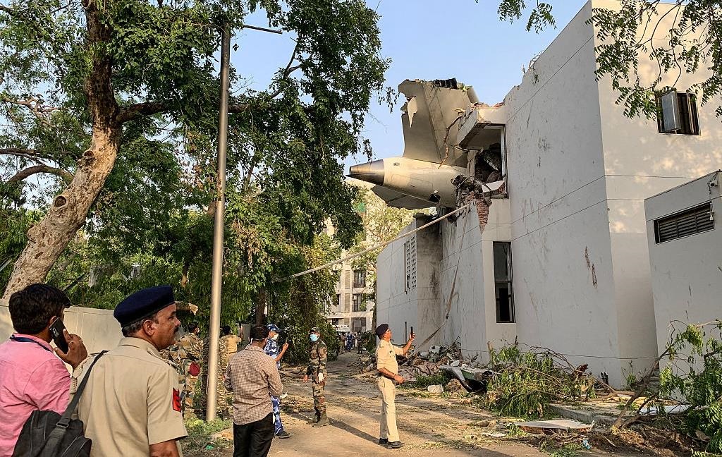 Новини світу - В Індії знайшли одного вцілілого після авіакатастрофи