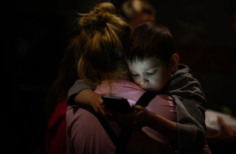 В Києві та регіонах оголосили балістичну загрозу