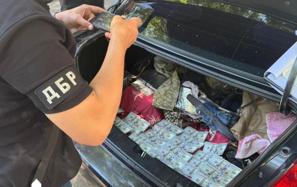 Новини України - Військовий планував схему втечі СЗЧшників до Молдови - ДБР