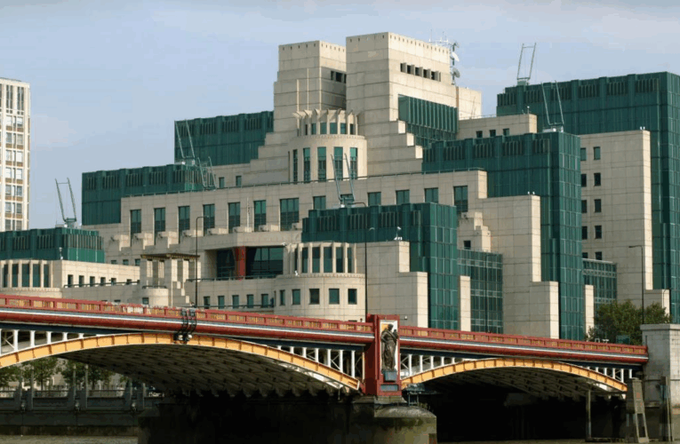 Вперше в історії зовнішню розвідку Великої Британії очолила жінка