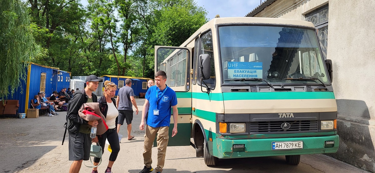 Новини України - З прифронтових громад Дніпропетровщини евакуювали понад 50 людей