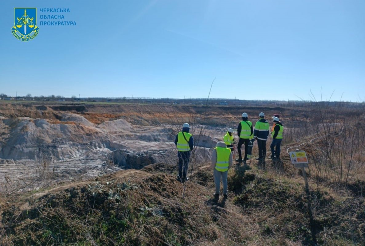 Новини України - Збитки у 190 млн: на Черкащині незаконно видобували каоліни