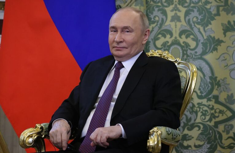 Зеленський назвав фактори, які допомагають Путіну