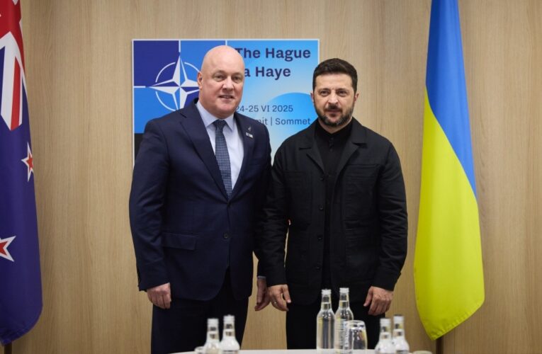Зеленський обговорив з прем’єром Нової Зеландії боротьбу з “шахедами”