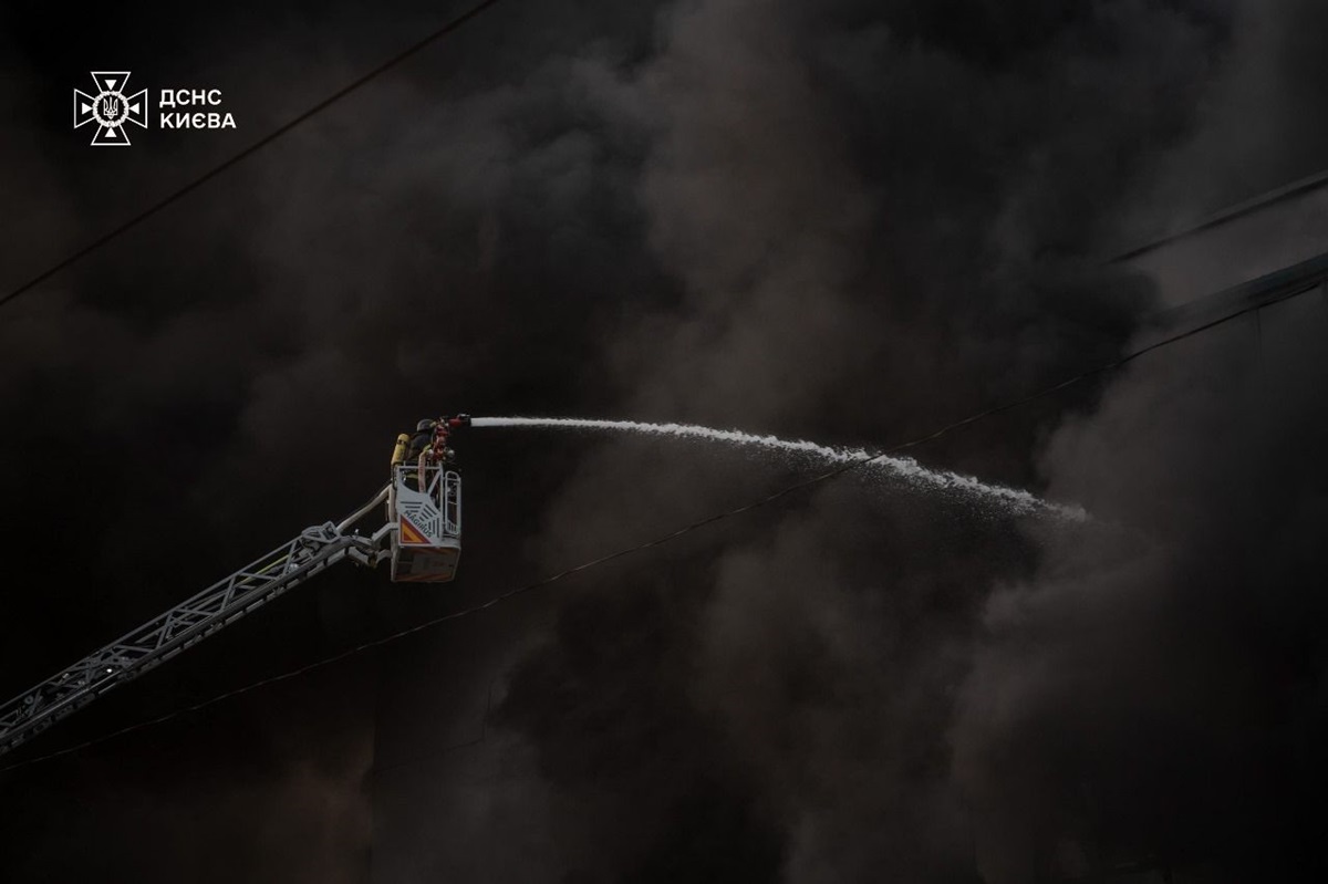 Новини України - Зеленський зреагував на масований обстріл України