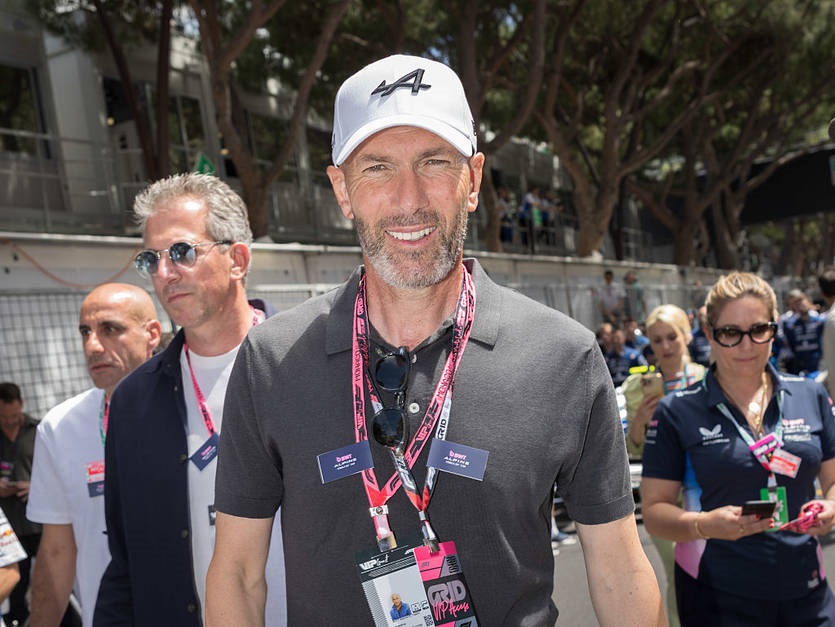 Новини спорту - Зідан відхилив щедру пропозицію від клубу зі Саудівської Аравії