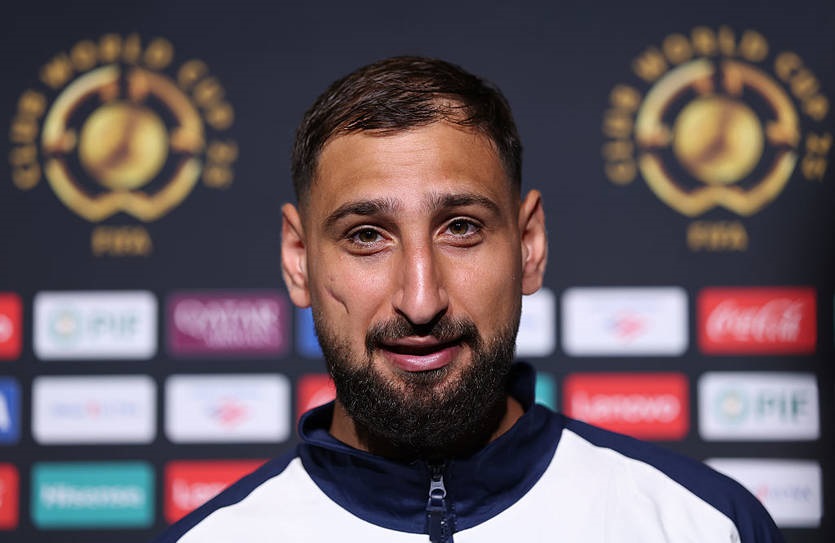 Новини спорту - Зірка ПСЖ назвав найкращого футболіста всіх часів