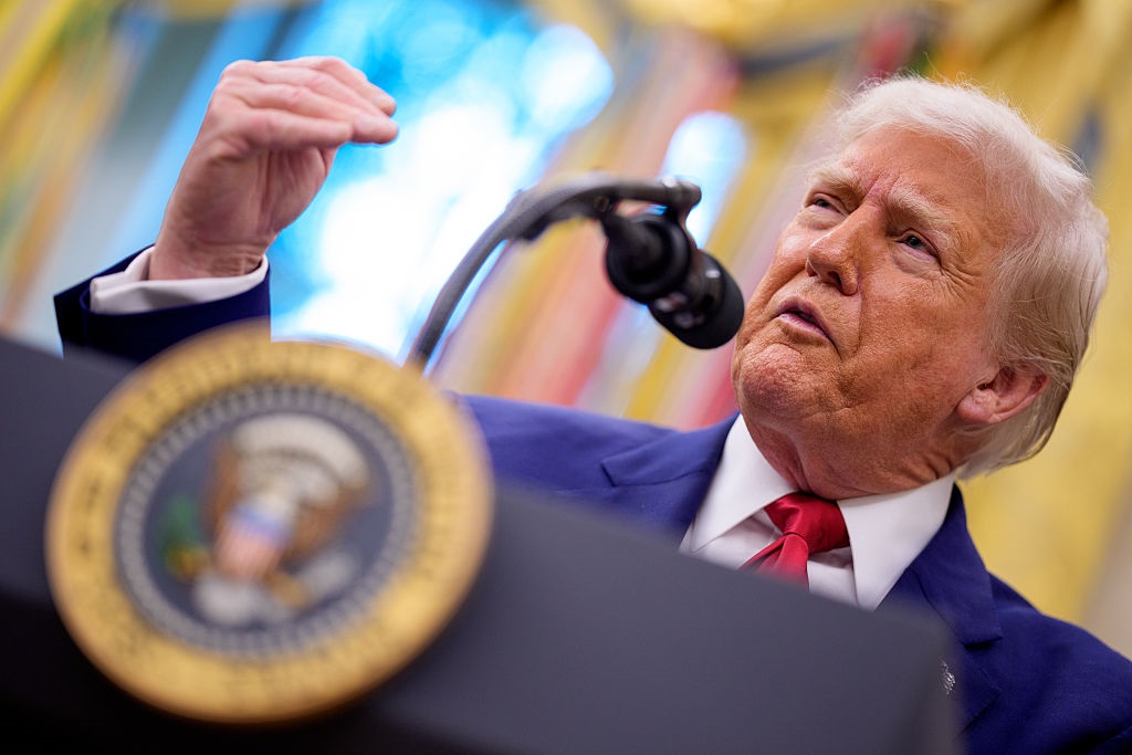 Новини світу - ЗМІ: Трамп заборонив жителям 12 країн в’їзд у США