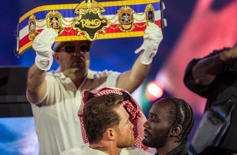 Знаковий бій: Альварес та Кроуфорд битимуться за рекордний пояс