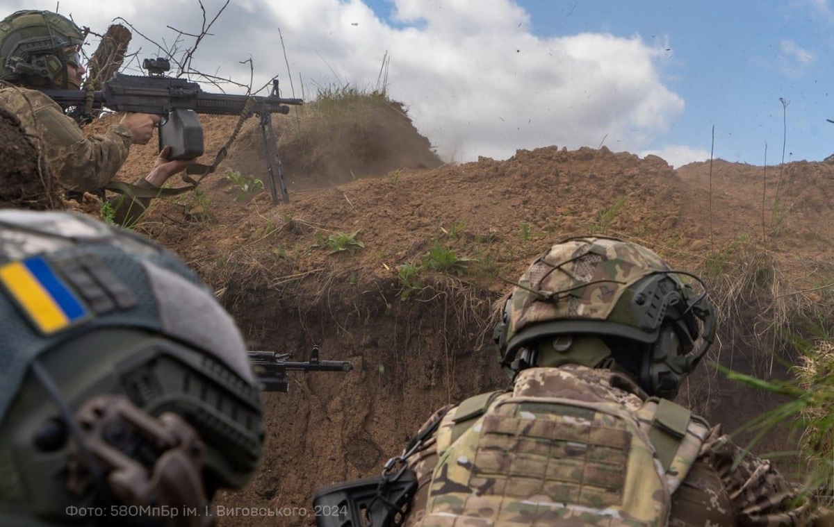 Новини України - ЗСУ ведуть бої з армією РФ на 10 напрямках