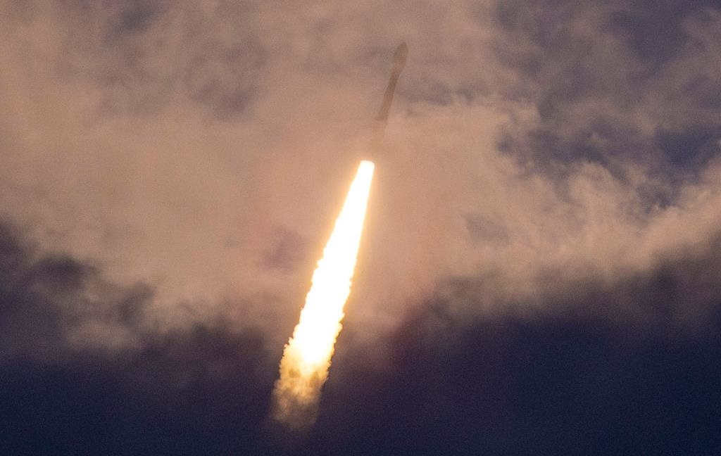 Технології - Arianespace вивела на орбіту п’ять супутників