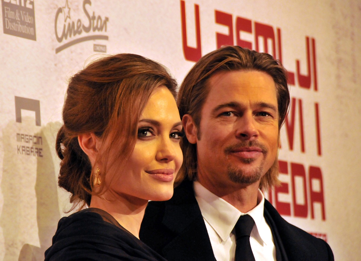 Новини культури - Бред Пітт через суд вимагає доступ до листування Анджеліни Джолі