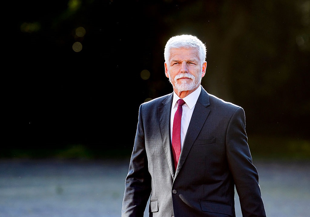 Новини України - Чехія заборонила пропаганду комунізму і прирівняла його до нацизму