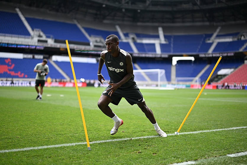 Новини спорту - Челсі за Ніколя Джексона гилить ціну до неба