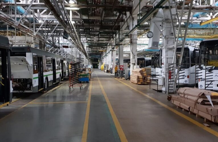 Четвертий автогігант Росії скорочує робочий тиждень