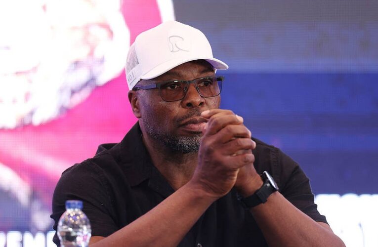 Для трилогії Усик – Ф’юрі потрібна умова, яку назвав тренер Дюбуа