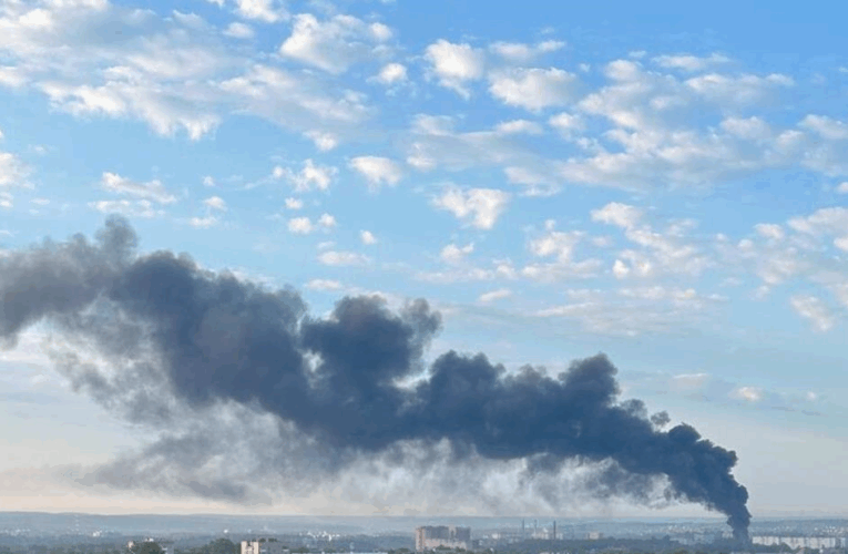 Дрони вразили два військові заводи РФ – соцмережі