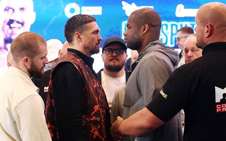 Джозеф Паркер: Поєдинок Усика та Дюбуа виглядає заздалегідь визначеним