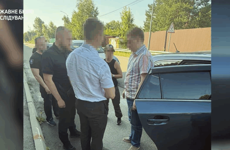 Екссекретаря Київради підозрюють у сприянні ухиленню від служби