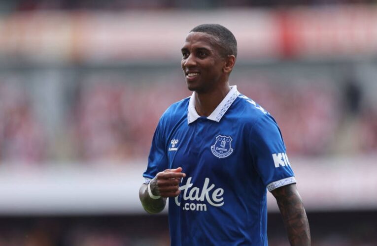 Ексзірка Манчестер Юнайтед продовжить виступати в Чемпіоншипі