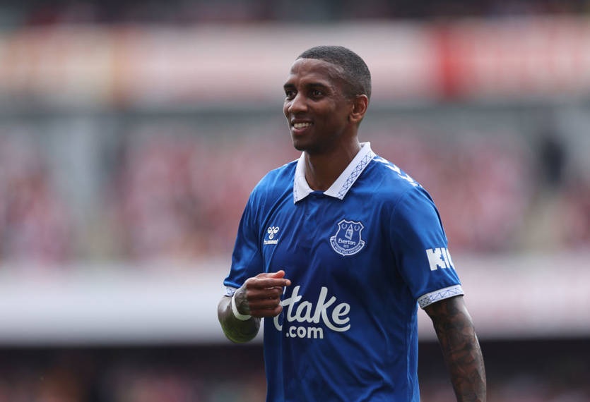 Новини спорту - Ексзірка Манчестер Юнайтед продовжить виступати в Чемпіоншипі