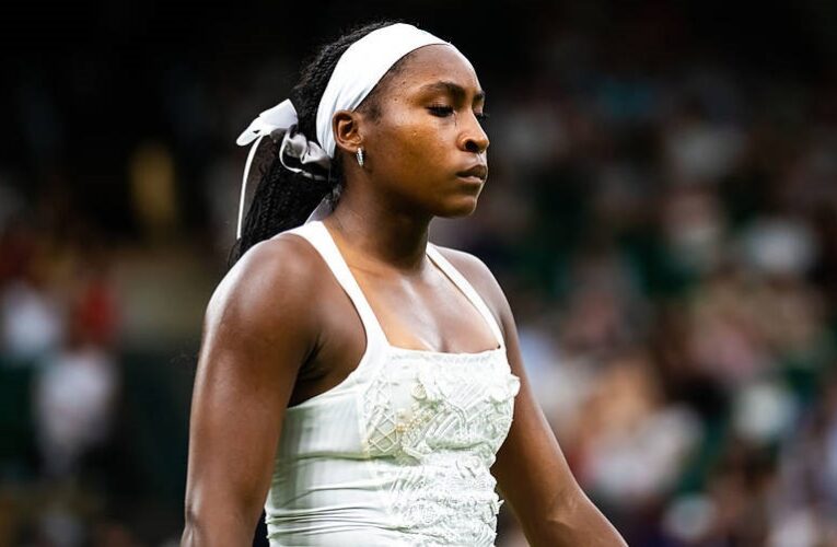 Гофф, програвши, украй засмучена, пустила сльозу на пресконференції