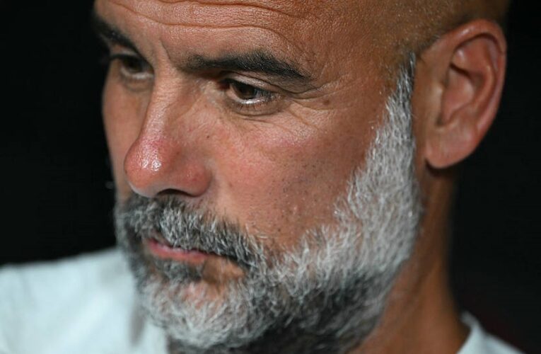 Гвардіола тепер без бороди, але з вусами