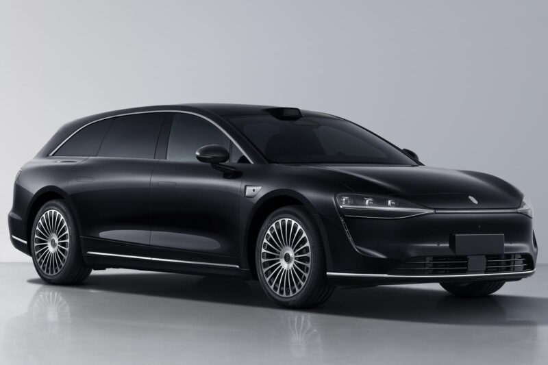 Авто новини - Huawei презентувала універсал Stelato S9T