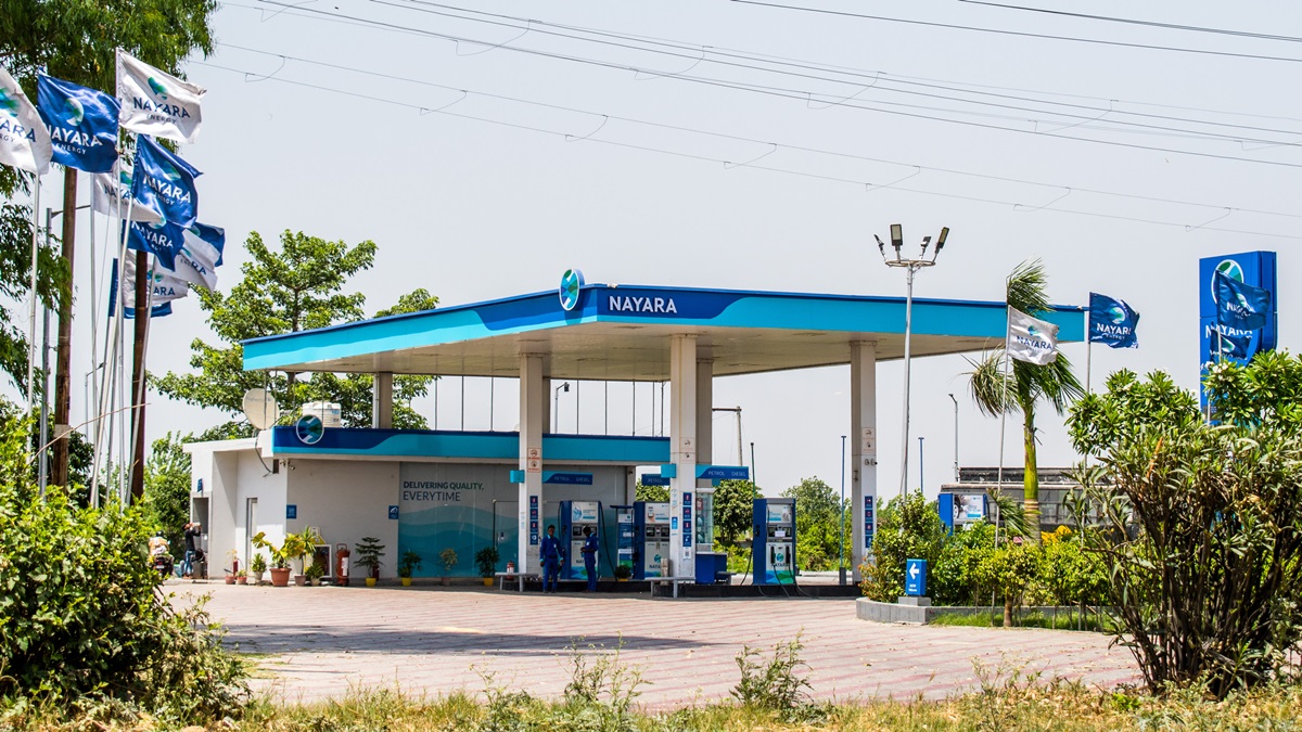 Новини бізнесу - Індійська "дочка" Роснафти скоротила переробку після санкцій ЄС - ЗМІ