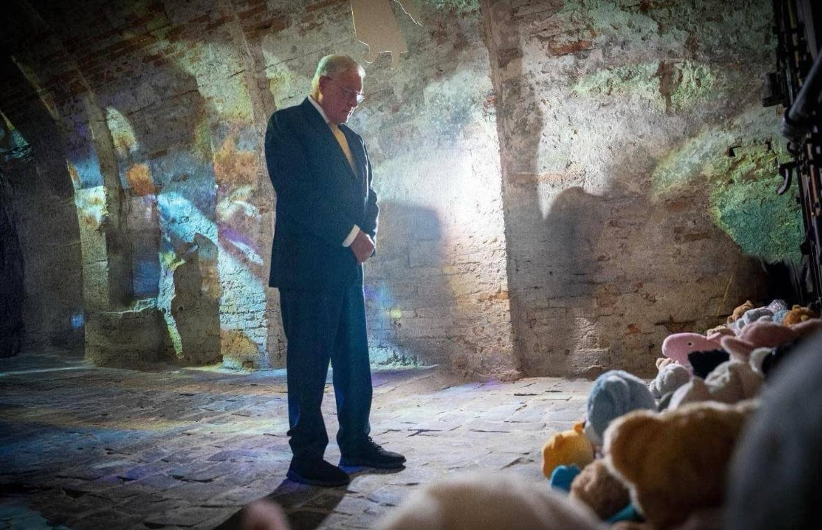 Новини України - Келлог вшанував пам’ять загиблих дітей в Україні