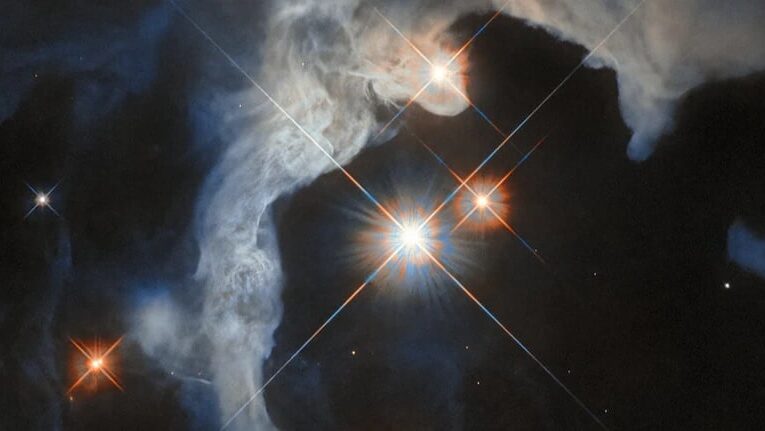 Хаббл зафіксував вражаючу туманність у сузір’ї Тельця