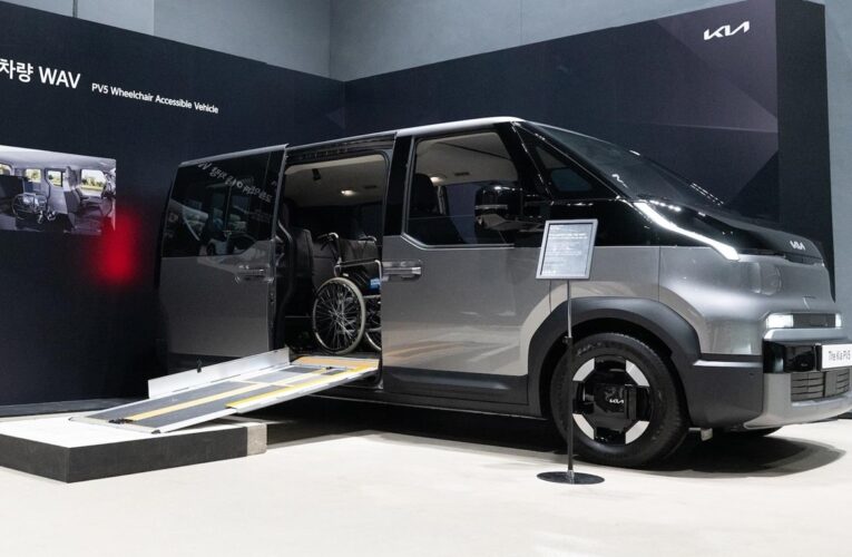 Kia розкрила деталі модульної електровантажівки PV5