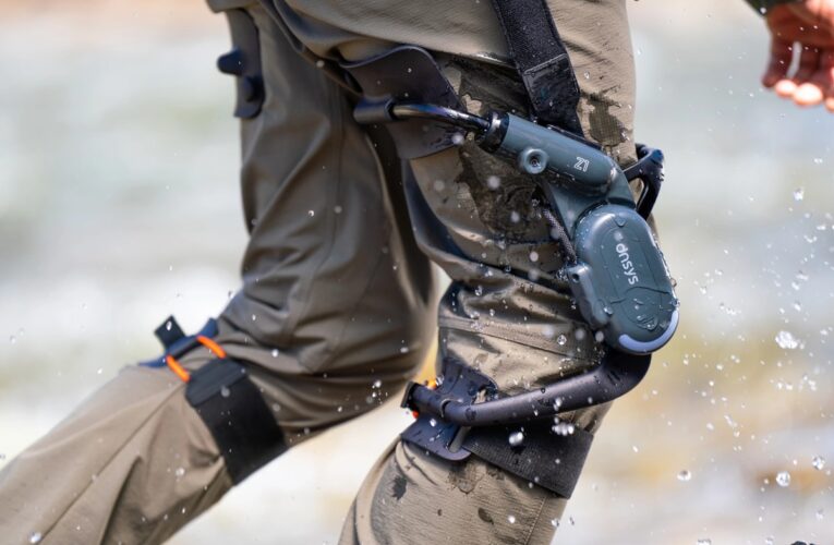 Китайський стартап представив колінний екзоскелет для походів