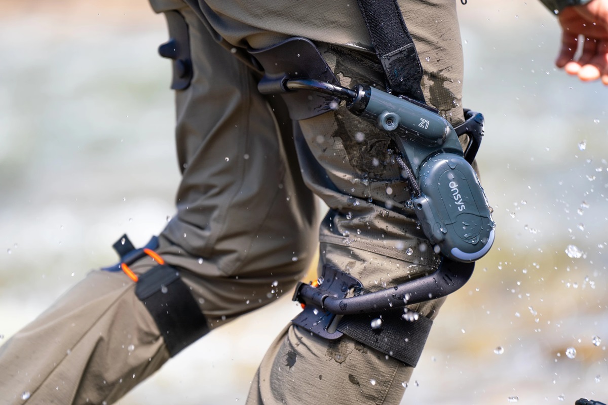 Технології - Китайський стартап представив колінний екзоскелет для походів