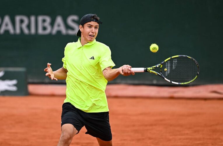 Лідер українських юніорів у тенісі відмовився спілкуватися українською