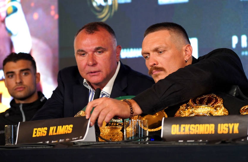 Новини спорту - Менеджер висловився про чутки щодо трилогії Усик - Ф’юрі