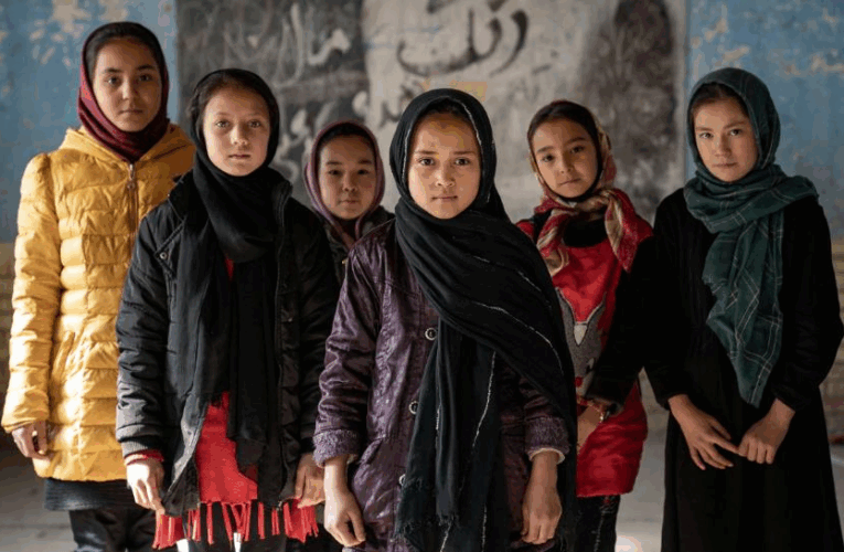 МКС видав ордери на арешт лідерів талібів за утиски жінок в Афганістані