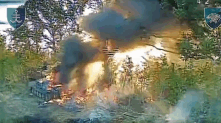 Морпіхи показали знищення російського БТР