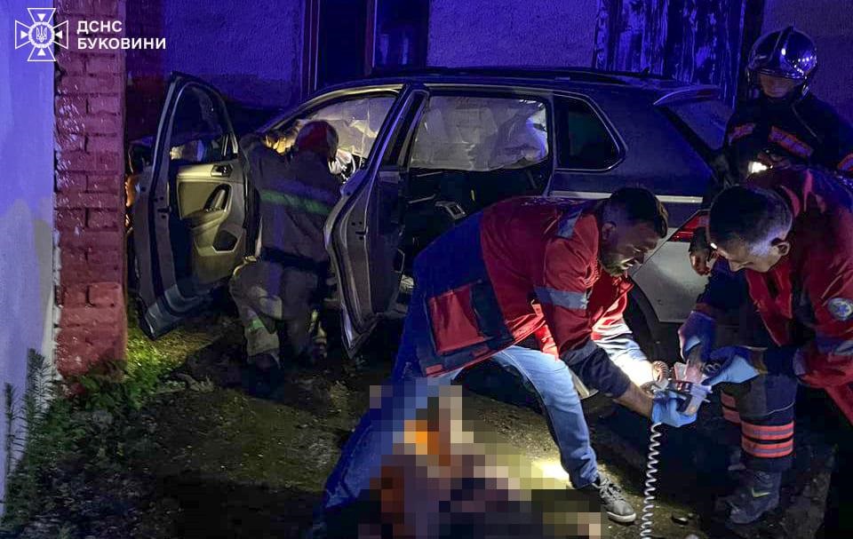 Новини України - На Буковині поліцейська скоїла смертельну ДТП