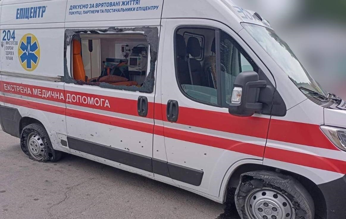 Новини України - На Херсонщині росіяни дроном атакували "швидку"