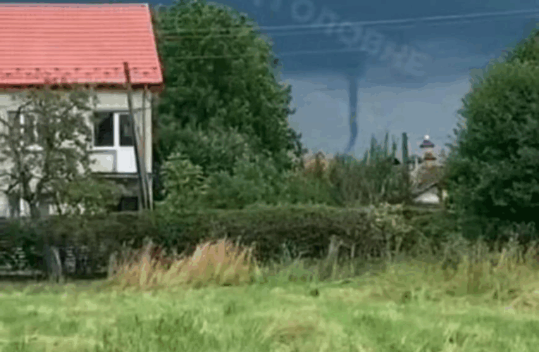 На Львівщині зафіксували смерч