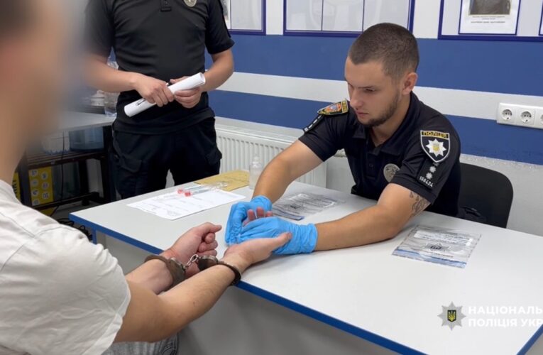 На Одещині затримали юнака при спробі підпалити ТЦК