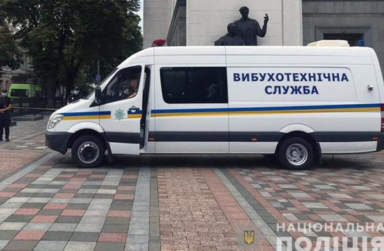 На Сумщині дитина і рятувальник загинули від вибухів небезпечних предметів