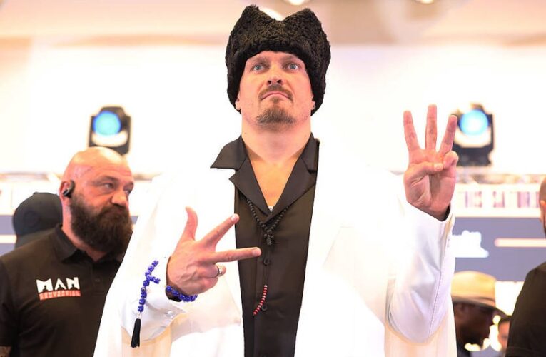 На церемонії зважування в Дюбуа було на 8 кг більше, ніж в Усика